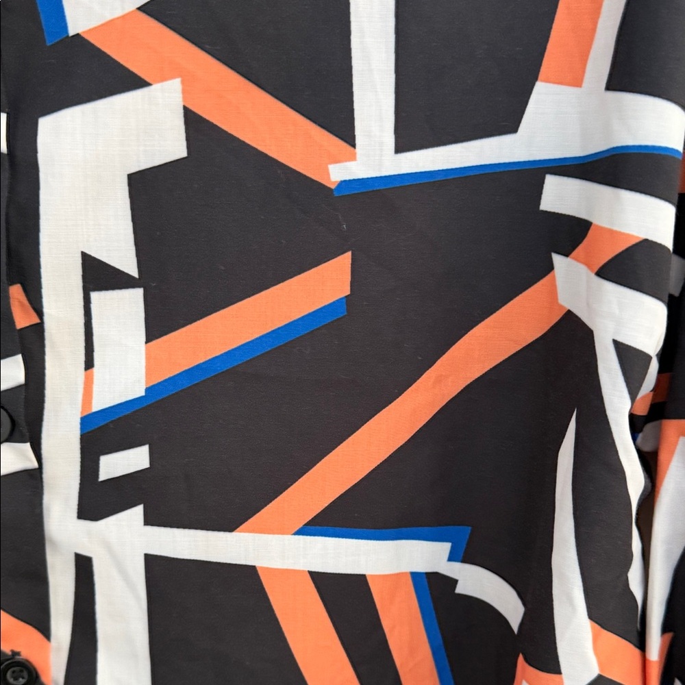 Abstract Pattern Button Down Blouse - Picture 3 of 9